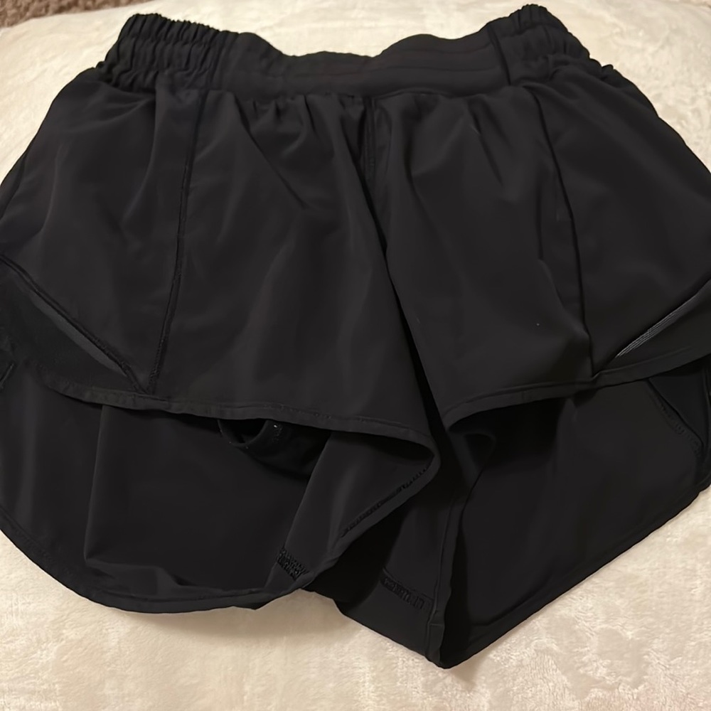 black lululemon hotty hots size 4
